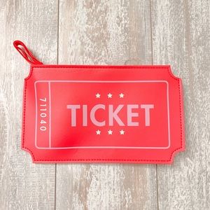 🦋 2 for $10! 🦋 Ipsy Makeup Bag